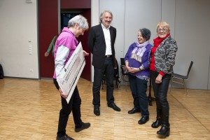 Frau Dürsch und Frau Henke im Gespräch mit dem Elternbeirat